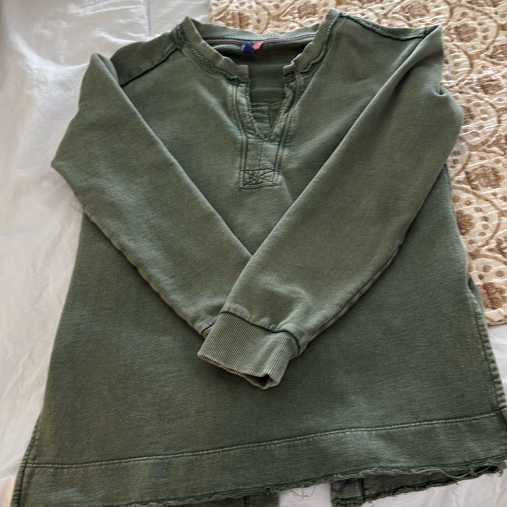 Anthropologie sweatshirt with back slit